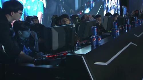 能够在亚足 能够在亚足