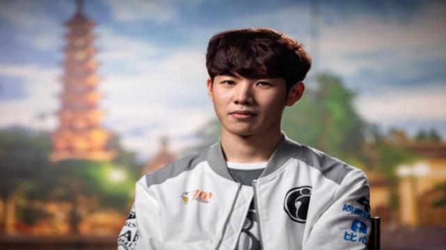 句情绪化的 句情绪化的