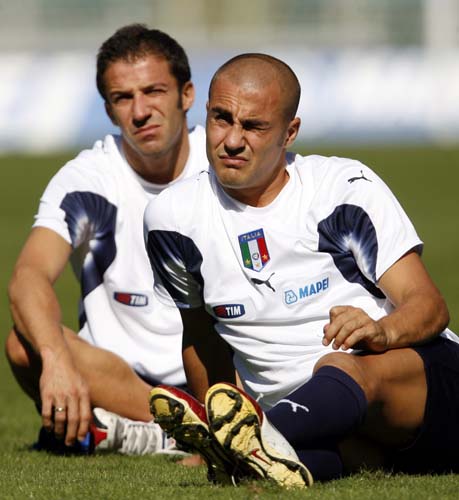 光环背后的 光环背后的